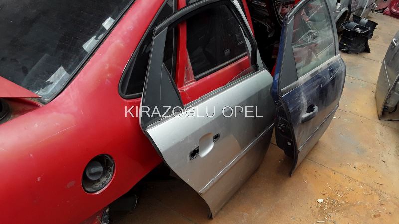 Opel Vectra C Sağ Arka Kapı Gri Hatasız Çıkma